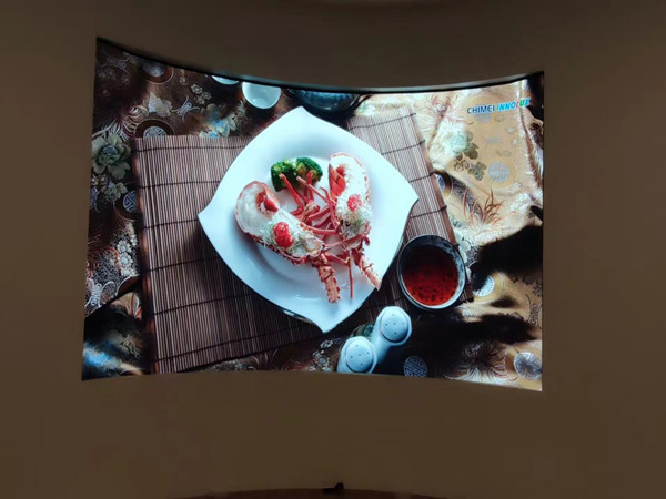 尉犁室内P2.5弧形LED屏